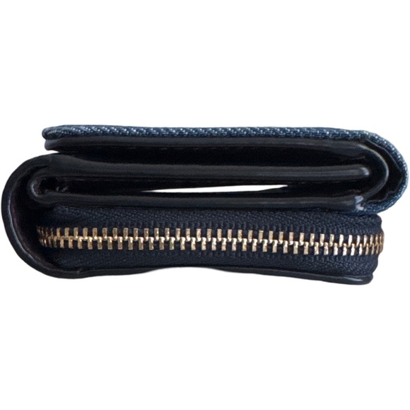 COACH Small Trifold Wallet - Picture 5 of 10